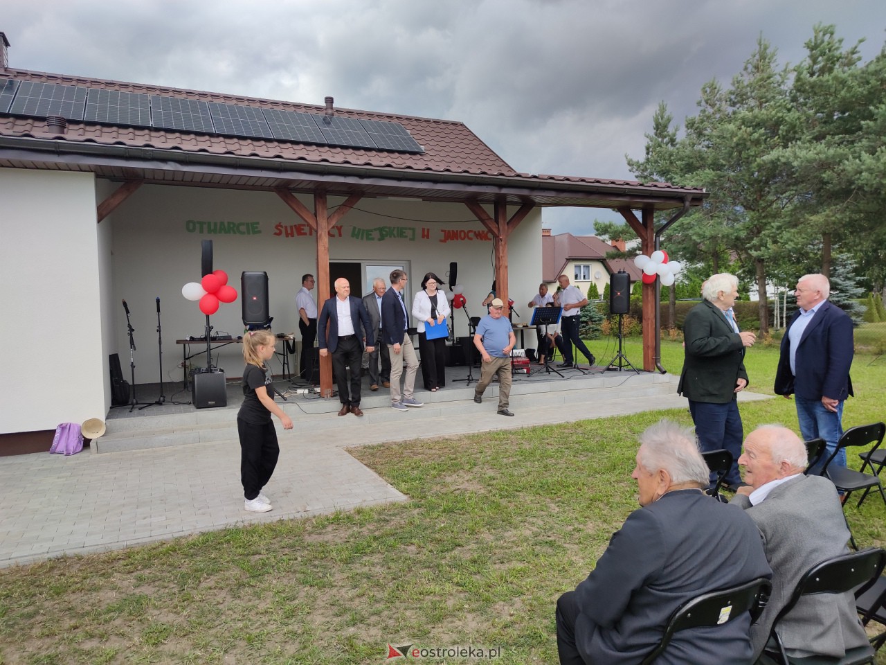Otwarcie świetlicy wiejskiej w Janochach [02.07.2023] - zdjęcie #28 - eOstroleka.pl