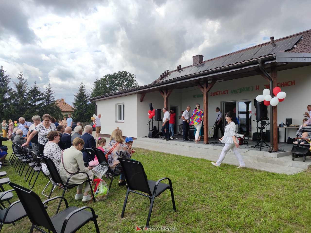 Otwarcie świetlicy wiejskiej w Janochach [02.07.2023] - zdjęcie #27 - eOstroleka.pl