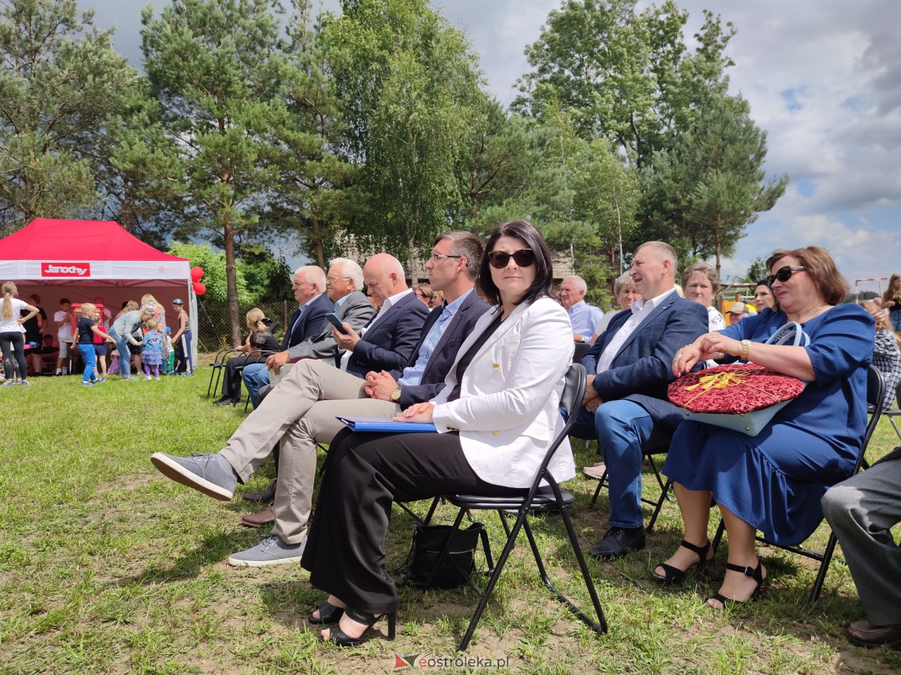 Otwarcie świetlicy wiejskiej w Janochach [02.07.2023] - zdjęcie #19 - eOstroleka.pl