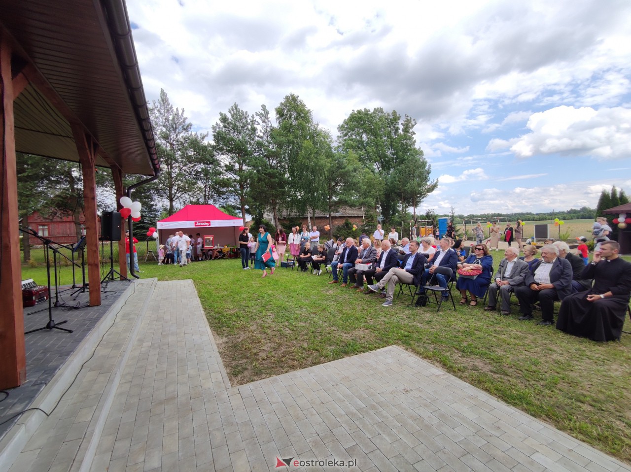 Otwarcie świetlicy wiejskiej w Janochach [02.07.2023] - zdjęcie #7 - eOstroleka.pl