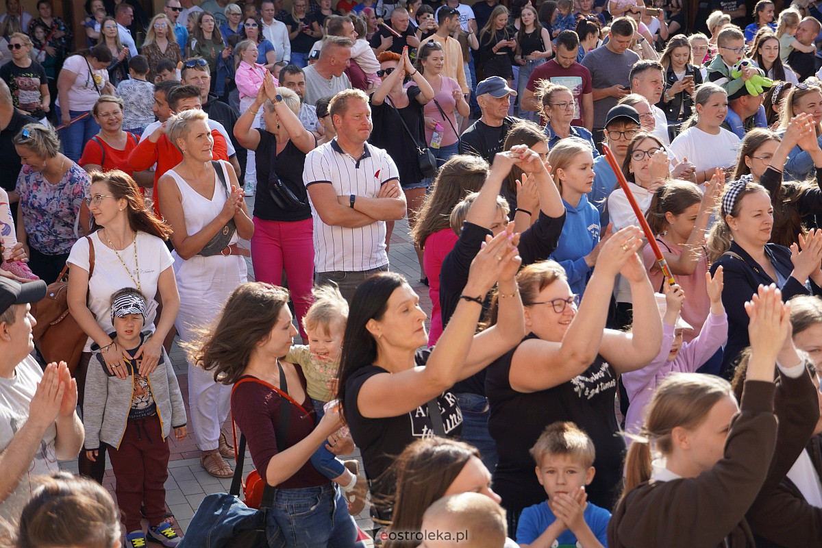 Piknik Nasz Wspólny czas w Łysych. Wystąpił zespół After Party [2.07.2023] - zdjęcie #118 - eOstroleka.pl