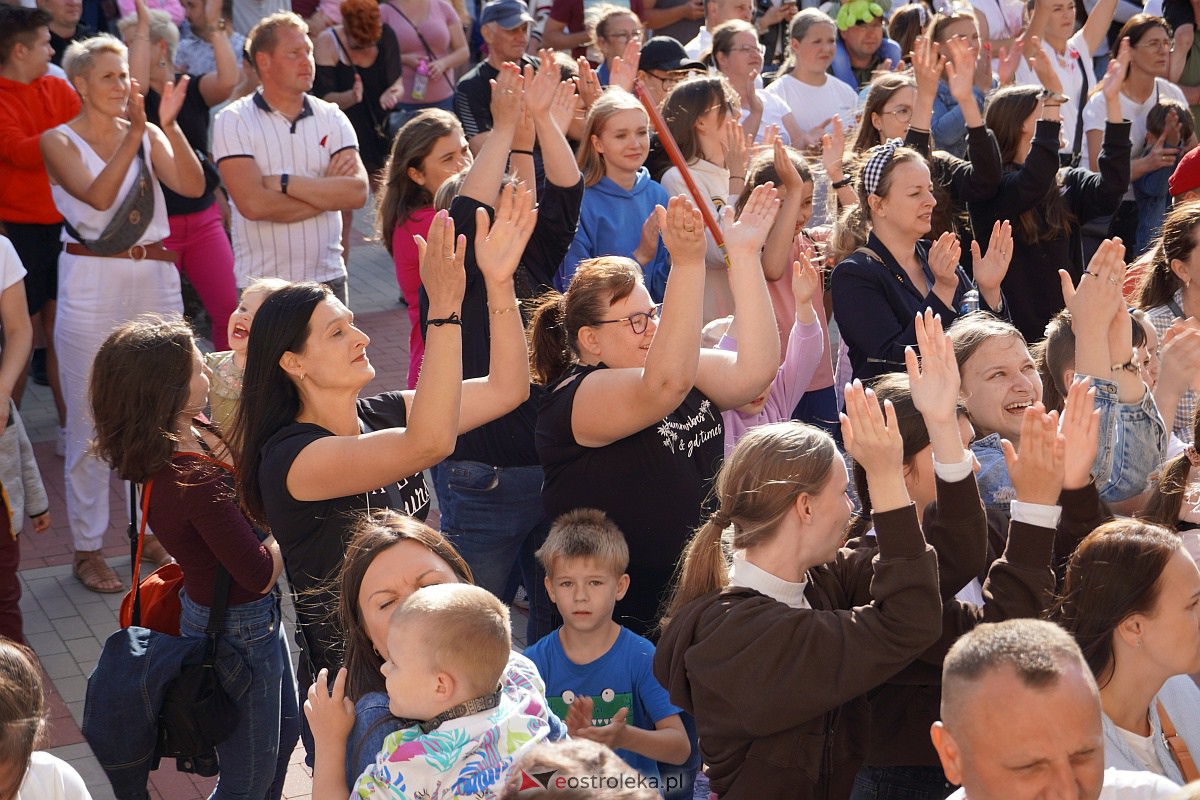 Piknik Nasz Wspólny czas w Łysych. Wystąpił zespół After Party [2.07.2023] - zdjęcie #117 - eOstroleka.pl