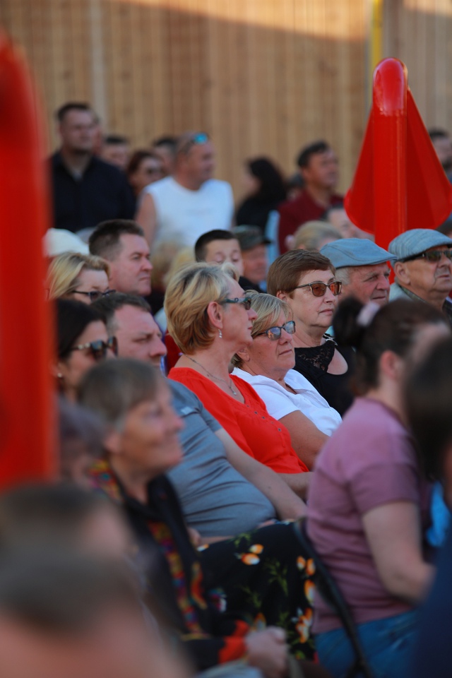 Lato w tężni - recital Anety Żebrowskiej i jej zespołu [02.07.2023] - zdjęcie #18 - eOstroleka.pl