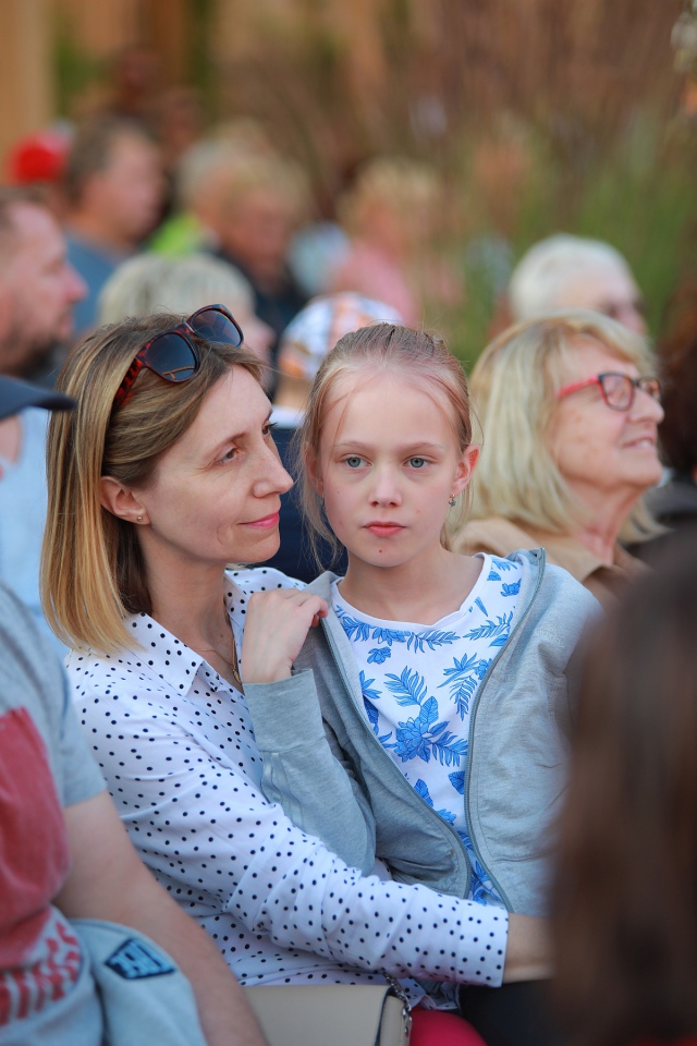 Lato w tężni - recital Anety Żebrowskiej i jej zespołu [02.07.2023] - zdjęcie #15 - eOstroleka.pl