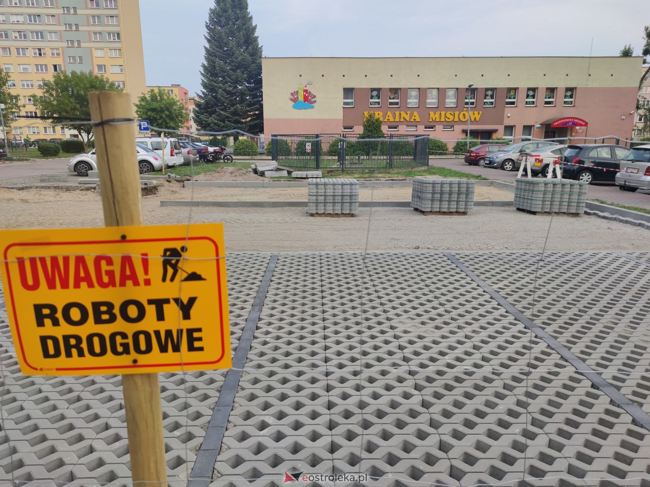 Budowa parkingu przy Konopnickiej [06.07.2023] - zdjęcie #7 - eOstroleka.pl