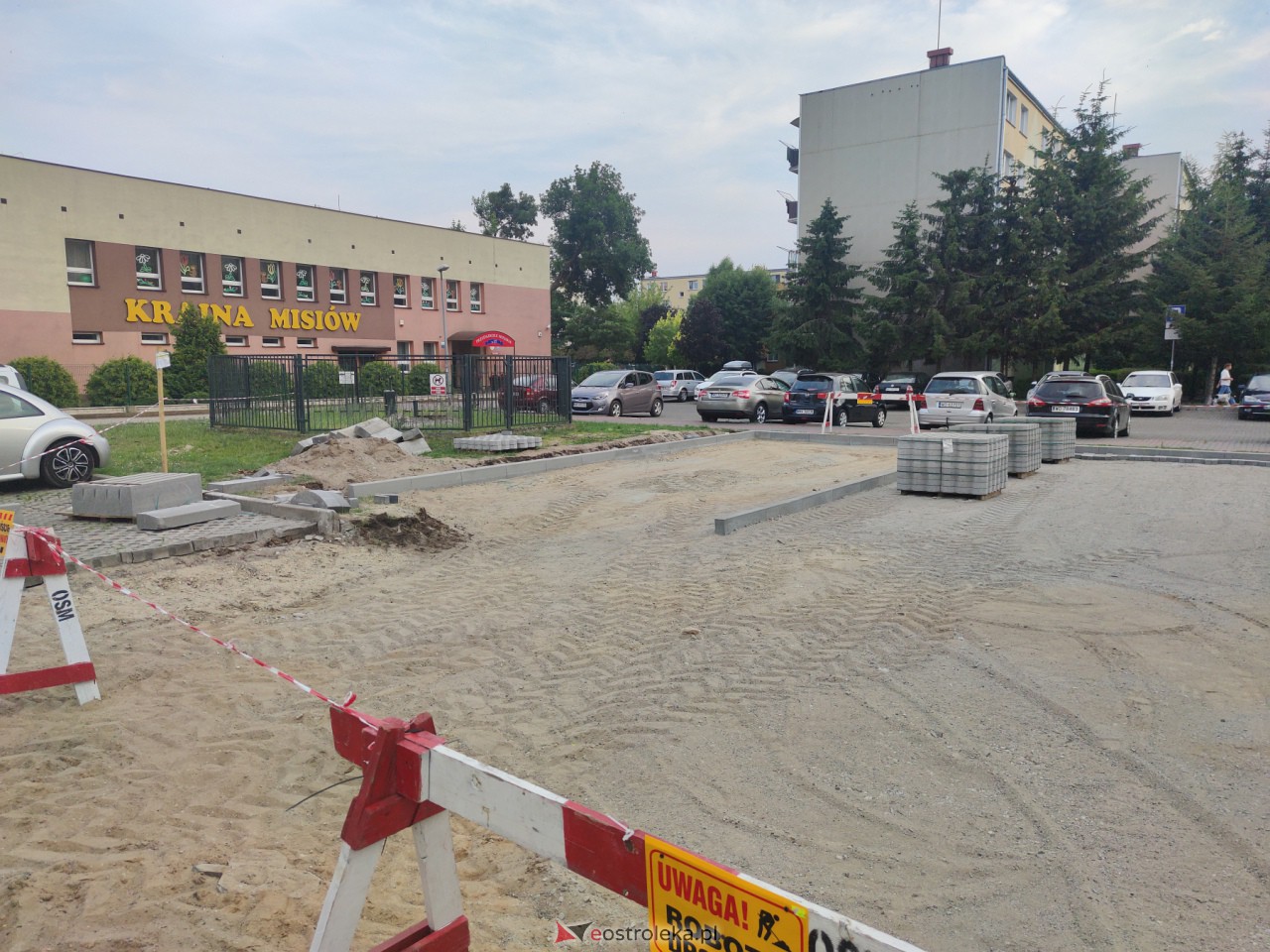 Budowa parkingu przy Konopnickiej [06.07.2023] - zdjęcie #4 - eOstroleka.pl