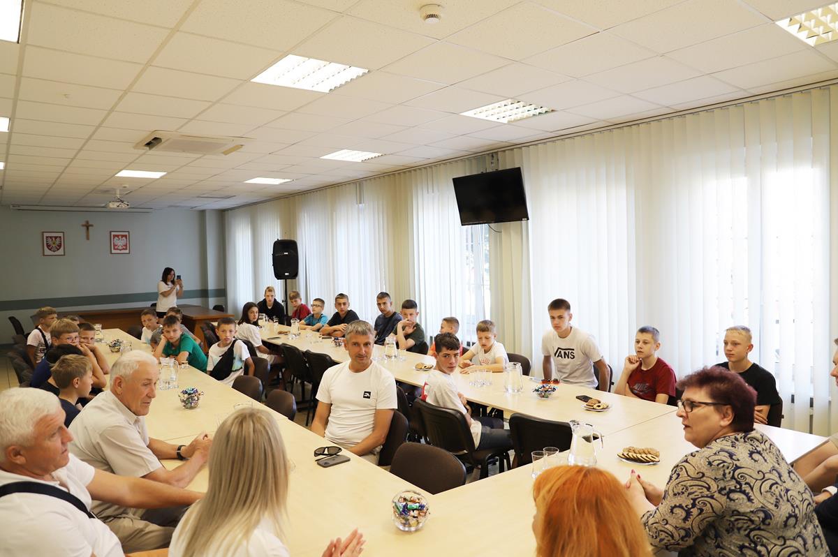 Młodzież z partnerskiego miasta Sokal w Ostrołęce - zdjęcie #9 - eOstroleka.pl