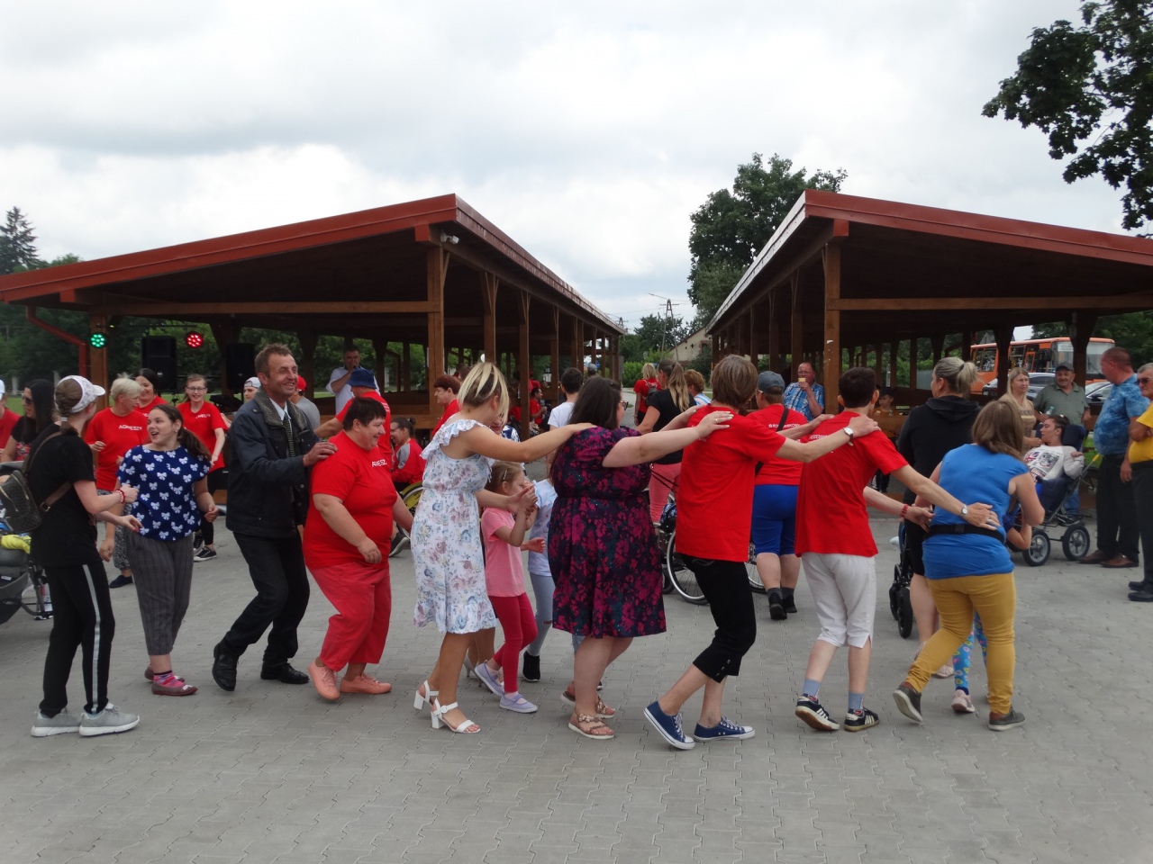 Spotkanie integracyjne osób z orzeczeniem o niepełnosprawności - zdjęcie #30 - eOstroleka.pl