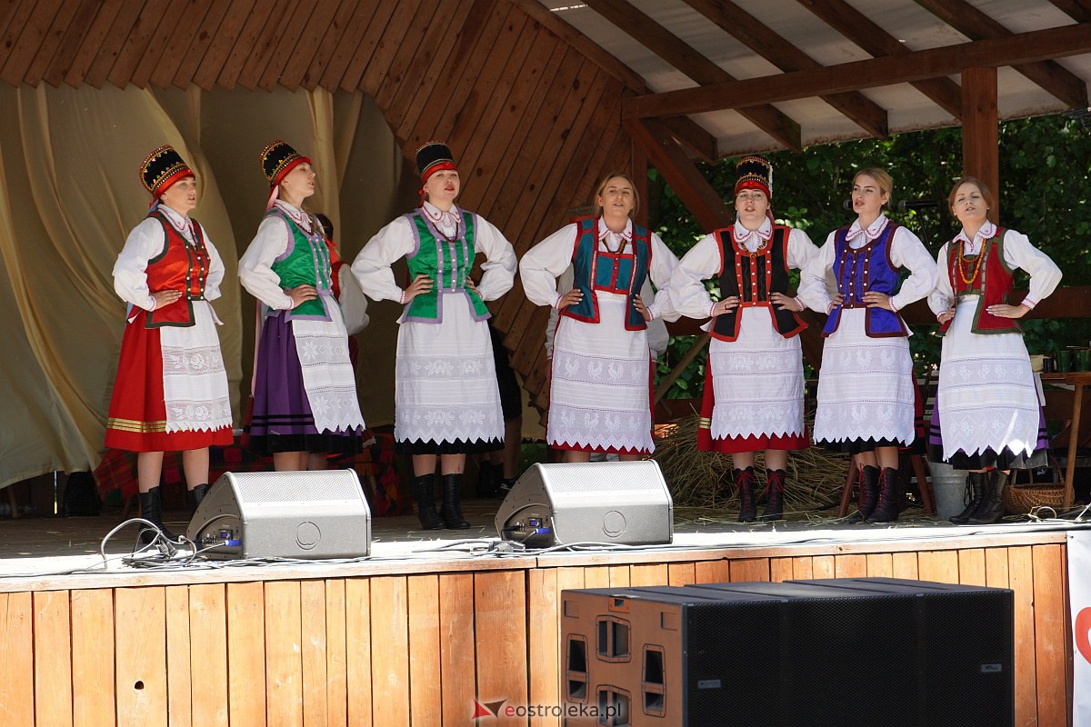 Święto Folkloru Kurpiowskiego w Zawadach [9.07.2023] - zdjęcie #68 - eOstroleka.pl