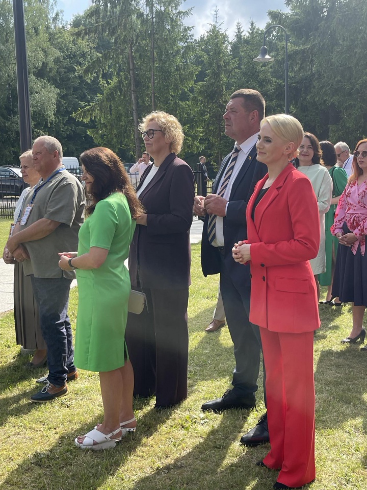 Delegacja z powiatu na święcie Dnia Koronacji Mendoga, jedynego króla Litwy - zdjęcie #3 - eOstroleka.pl