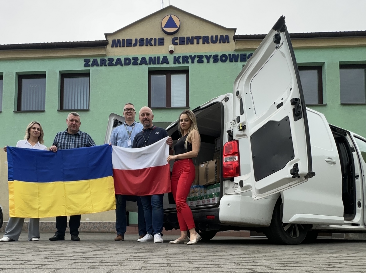 Pomoc humanitarna dla zalanych miast i wsi Ukrainy  - zdjęcie #9 - eOstroleka.pl