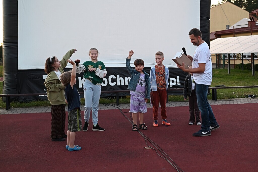 Kino Pod chmurką w Białobieli [09.07.2023] - zdjęcie #8 - eOstroleka.pl