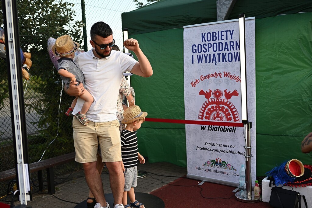 Kino Pod chmurką w Białobieli [09.07.2023] - zdjęcie #2 - eOstroleka.pl