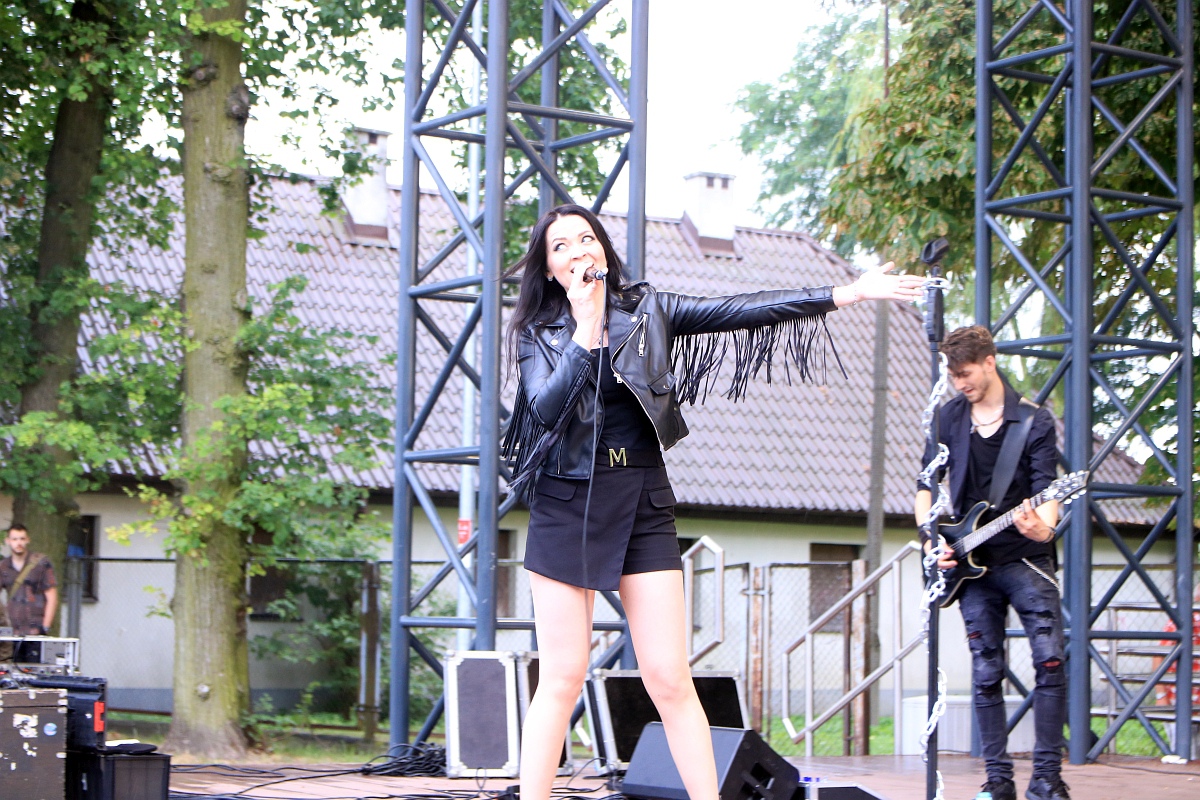 artPERON: Koncert zespołu MADMA [12.07.2023] - zdjęcie #11 - eOstroleka.pl