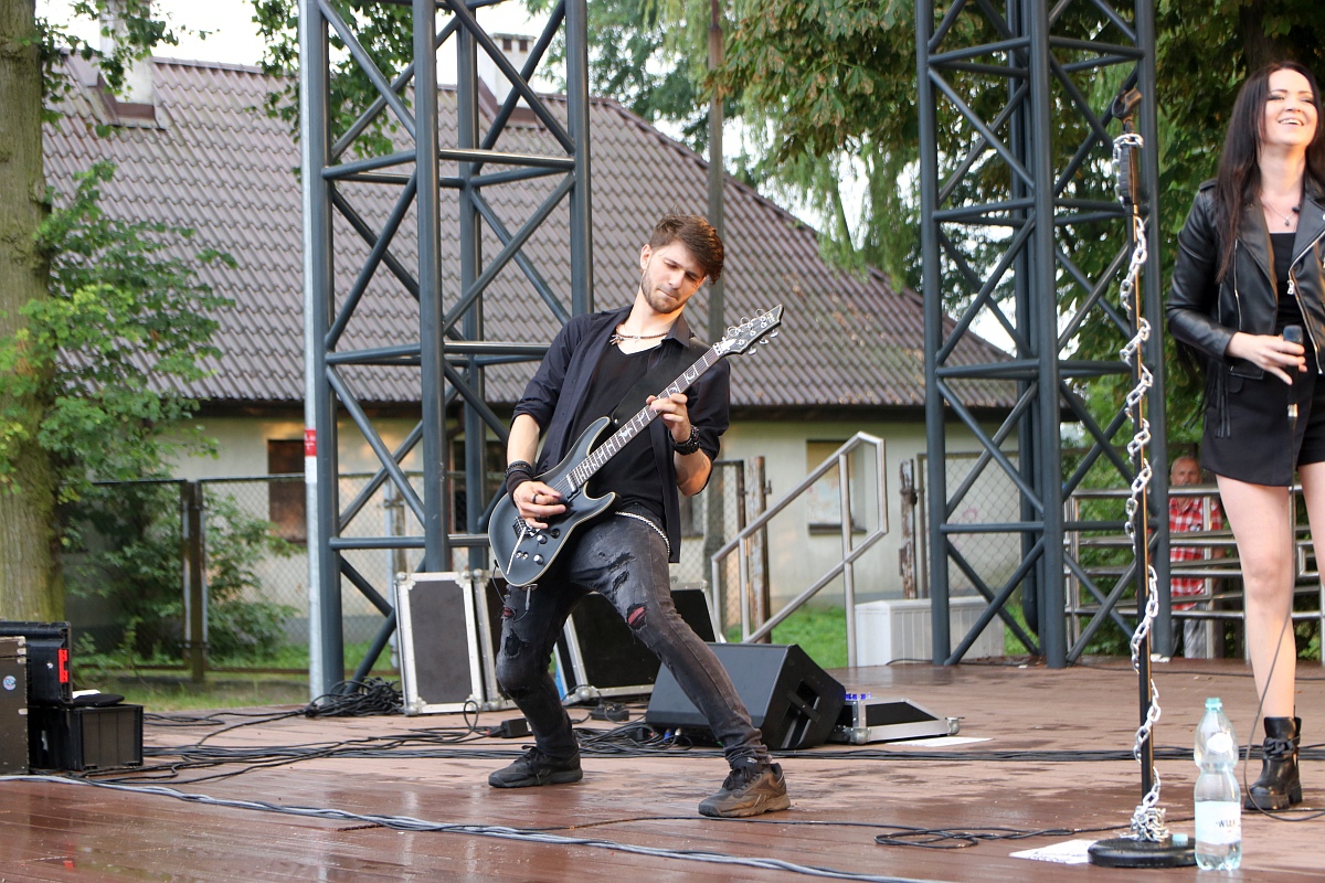 artPERON: Koncert zespołu MADMA [12.07.2023] - zdjęcie #4 - eOstroleka.pl
