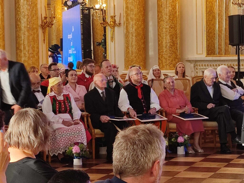 Czesławy Samsel odebrała nagrodę im. Oskara Kolberga - zdjęcie #8 - eOstroleka.pl
