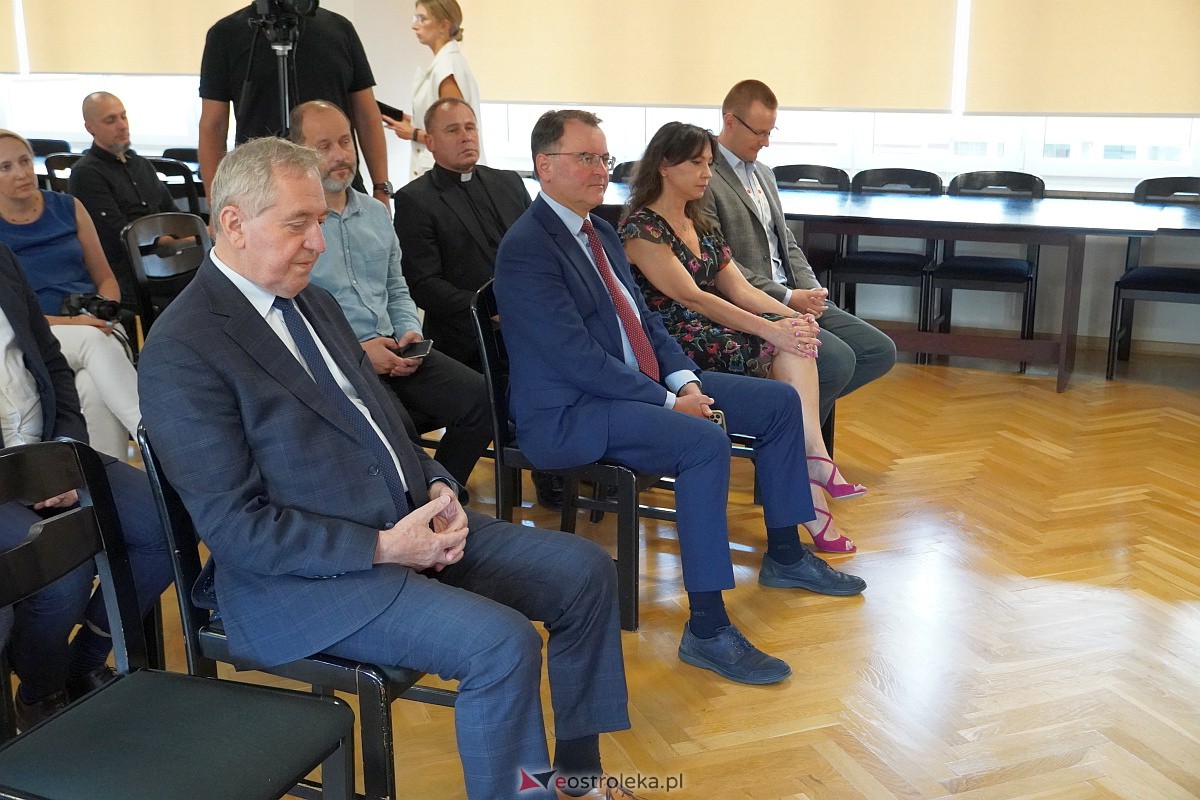 Konferencja prasowa Urzędzie Wojewódzkim [14.07.2023] - zdjęcie #3 - eOstroleka.pl