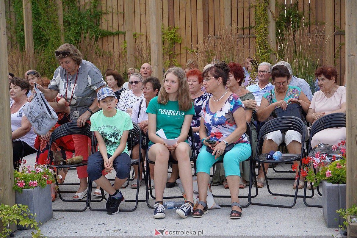 „Muzyczne Lato w Tężni”: Wystąpił Chór O! la! la! [16.07.2023] - zdjęcie #40 - eOstroleka.pl