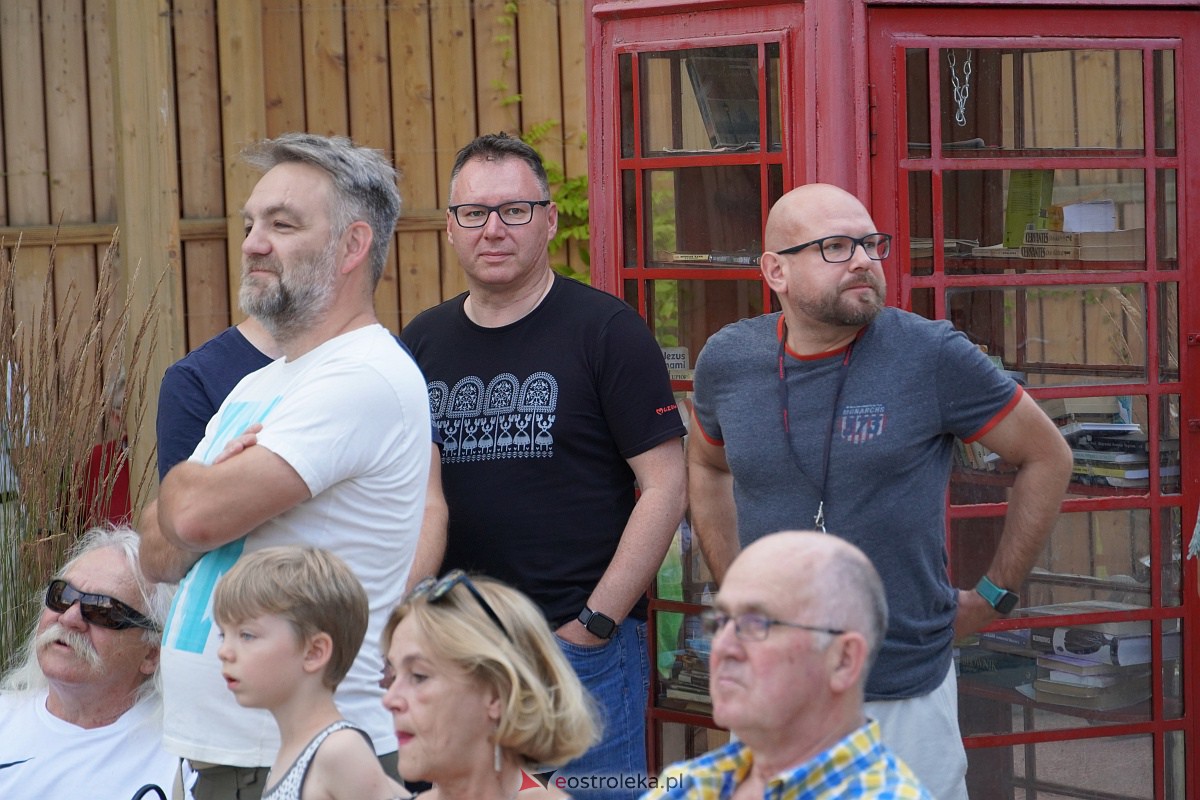 „Muzyczne Lato w Tężni”: Wystąpił Chór O! la! la! [16.07.2023] - zdjęcie #29 - eOstroleka.pl