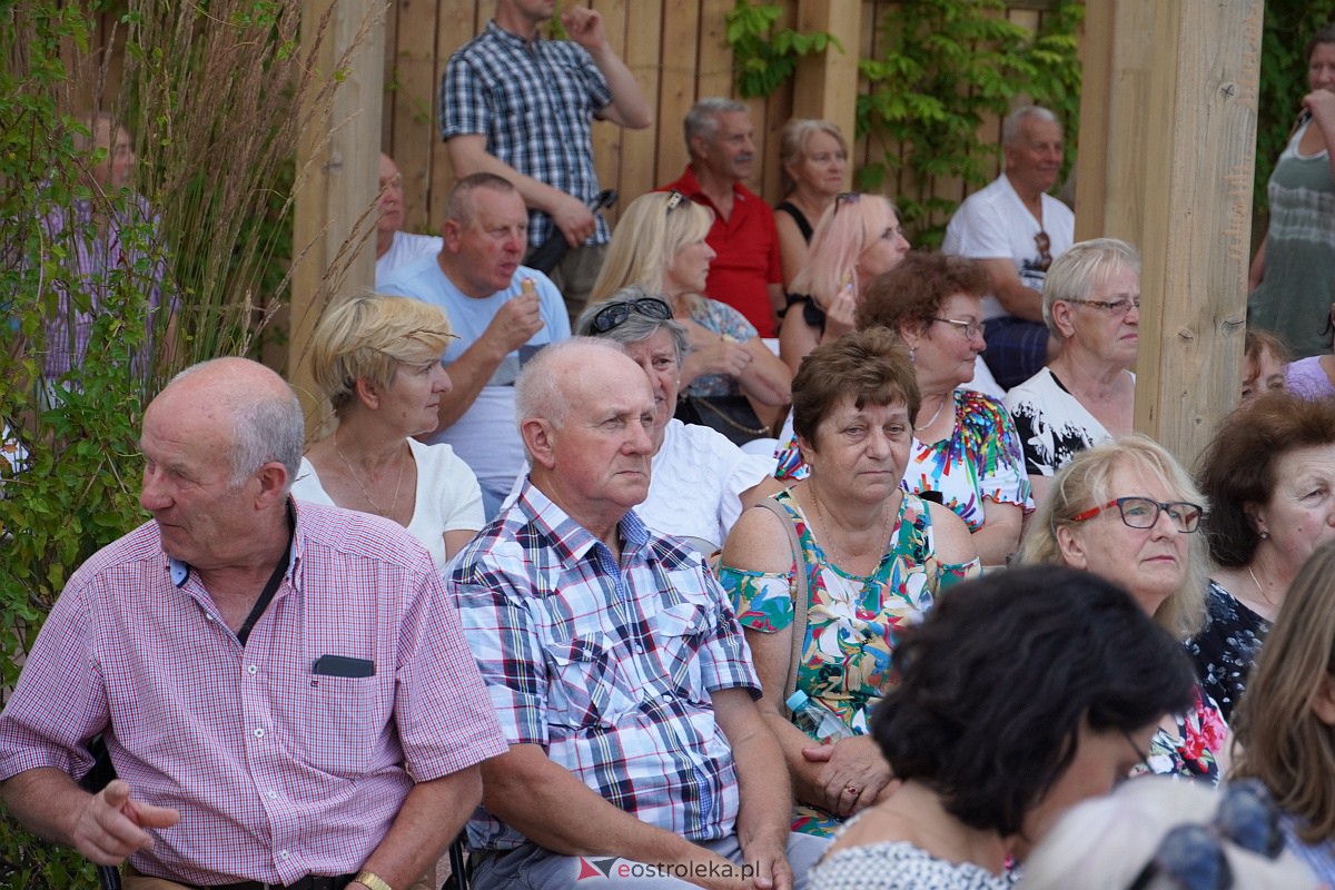 „Muzyczne Lato w Tężni”: Wystąpił Chór O! la! la! [16.07.2023] - zdjęcie #26 - eOstroleka.pl