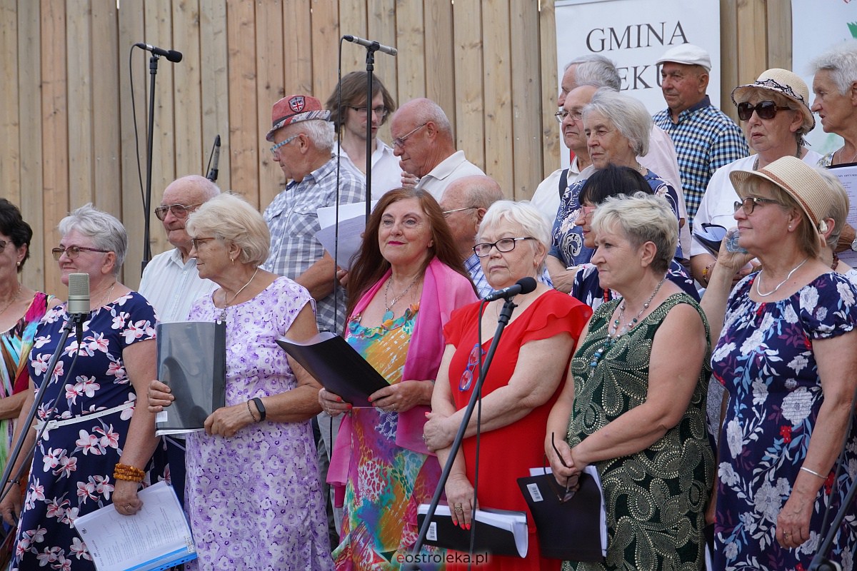 „Muzyczne Lato w Tężni”: Wystąpił Chór O! la! la! [16.07.2023] - zdjęcie #21 - eOstroleka.pl