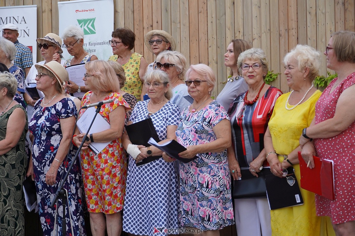 „Muzyczne Lato w Tężni”: Wystąpił Chór O! la! la! [16.07.2023] - zdjęcie #18 - eOstroleka.pl