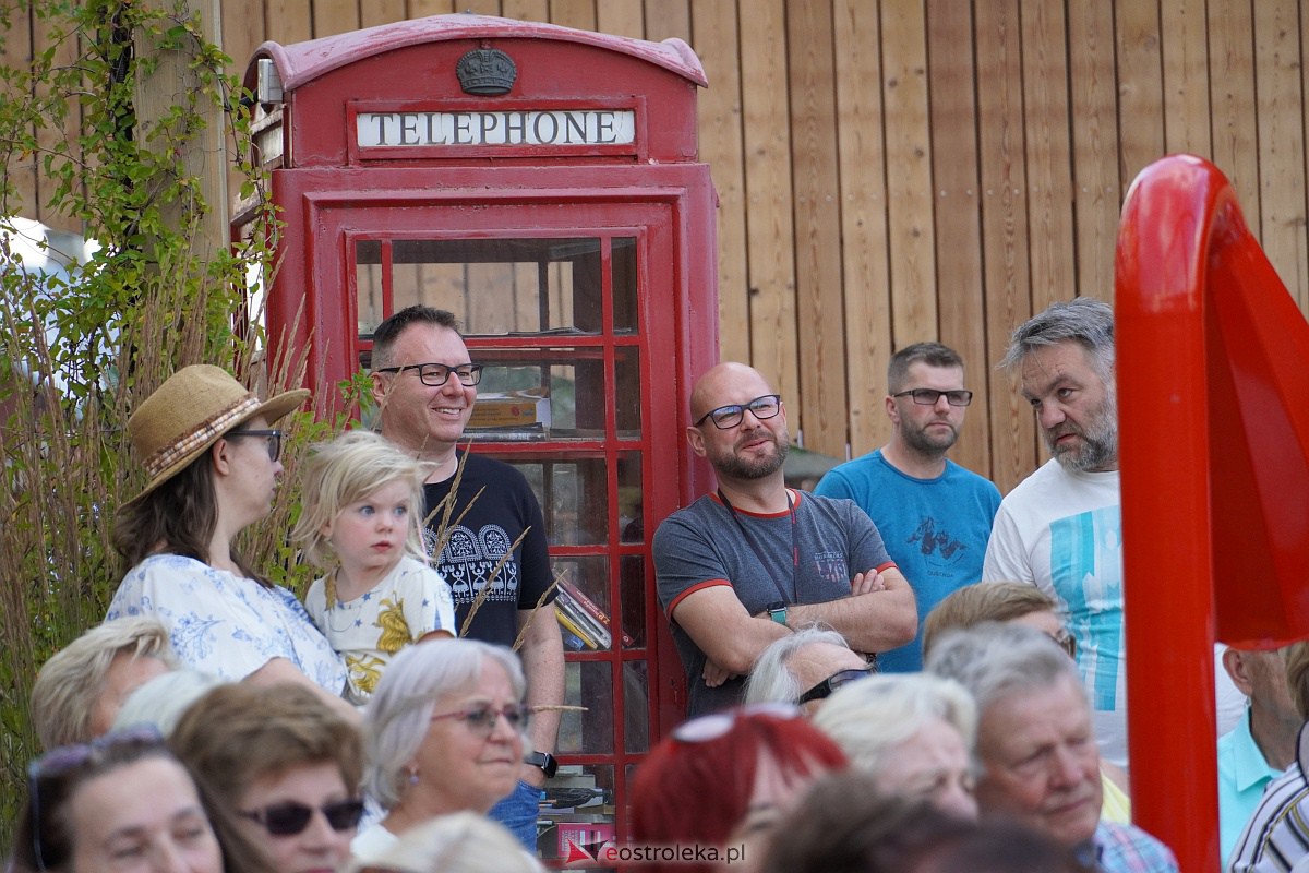 „Muzyczne Lato w Tężni”: Wystąpił Chór O! la! la! [16.07.2023] - zdjęcie #14 - eOstroleka.pl