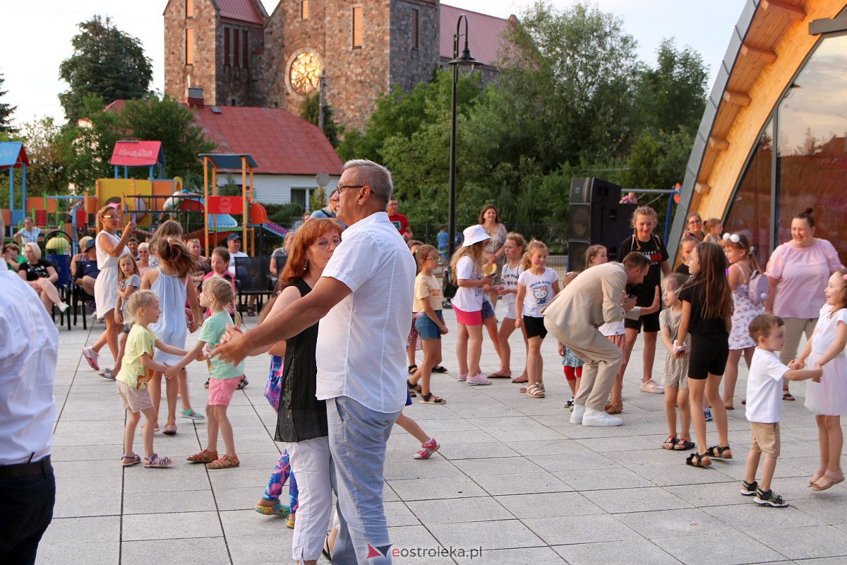Muzyczne wydarzenie na letniej scenie w Amfiteatrze w Troszynie [16.07.2023] - zdjęcie #206 - eOstroleka.pl
