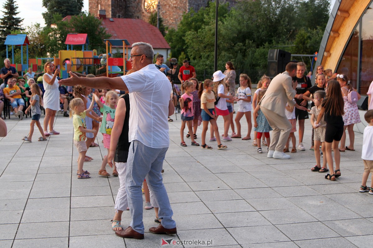 Muzyczne wydarzenie na letniej scenie w Amfiteatrze w Troszynie [16.07.2023] - zdjęcie #205 - eOstroleka.pl