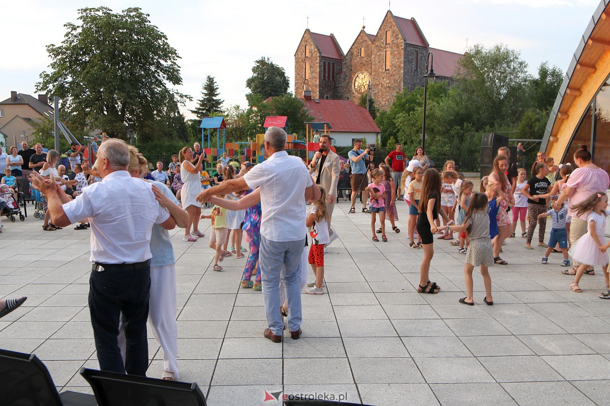 Muzyczne wydarzenie na letniej scenie w Amfiteatrze w Troszynie [16.07.2023] - zdjęcie #203 - eOstroleka.pl