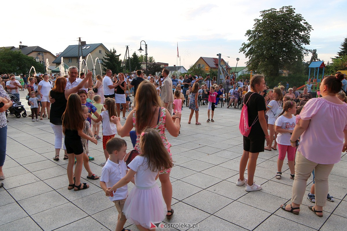Muzyczne wydarzenie na letniej scenie w Amfiteatrze w Troszynie [16.07.2023] - zdjęcie #11 - eOstroleka.pl