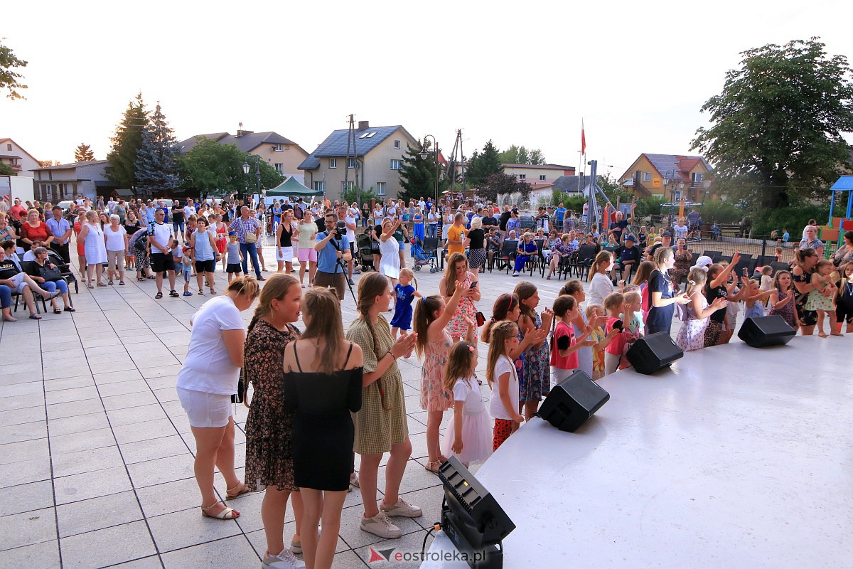 Muzyczne wydarzenie na letniej scenie w Amfiteatrze w Troszynie [16.07.2023] - zdjęcie #25 - eOstroleka.pl