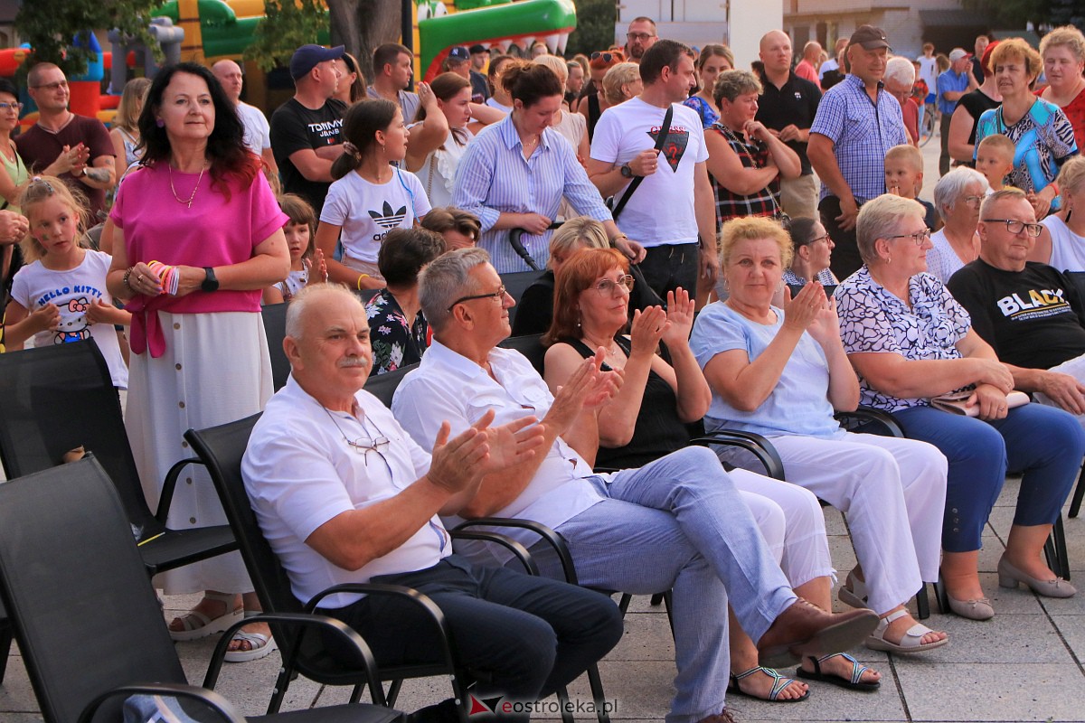 Muzyczne wydarzenie na letniej scenie w Amfiteatrze w Troszynie [16.07.2023] - zdjęcie #172 - eOstroleka.pl