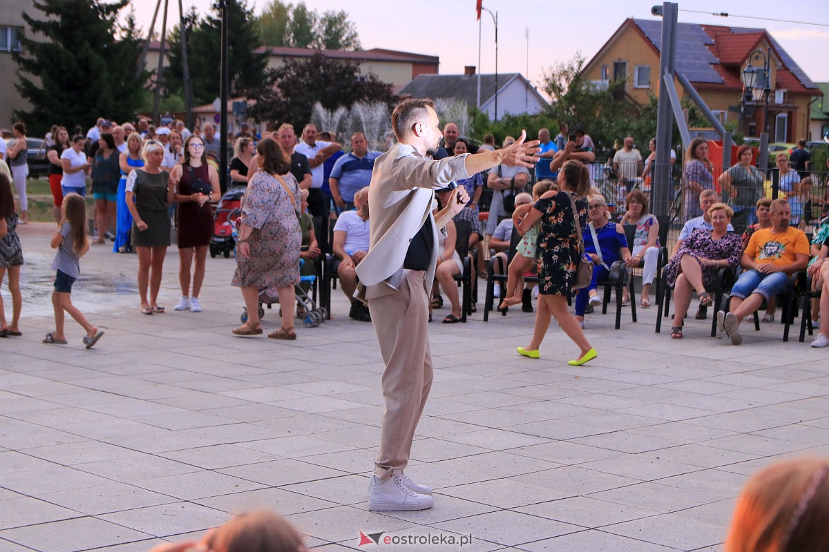 Muzyczne wydarzenie na letniej scenie w Amfiteatrze w Troszynie [16.07.2023] - zdjęcie #42 - eOstroleka.pl