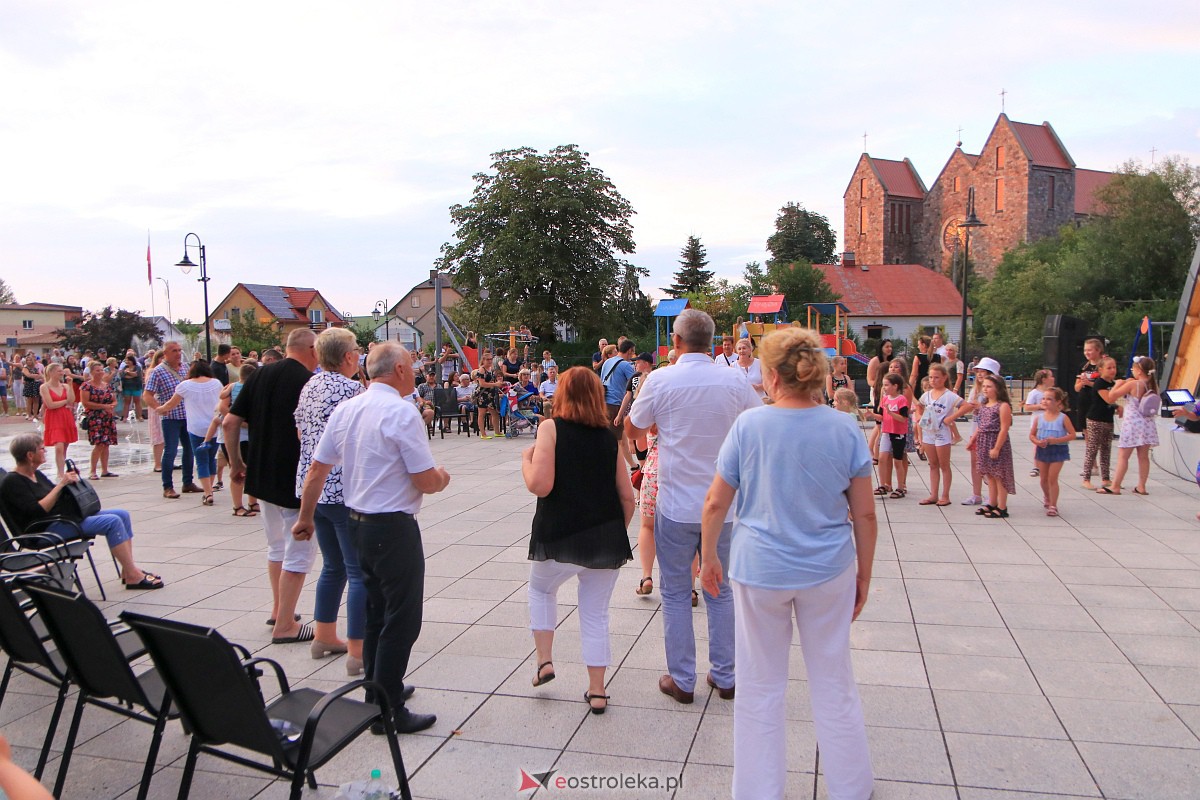Muzyczne wydarzenie na letniej scenie w Amfiteatrze w Troszynie [16.07.2023] - zdjęcie #54 - eOstroleka.pl