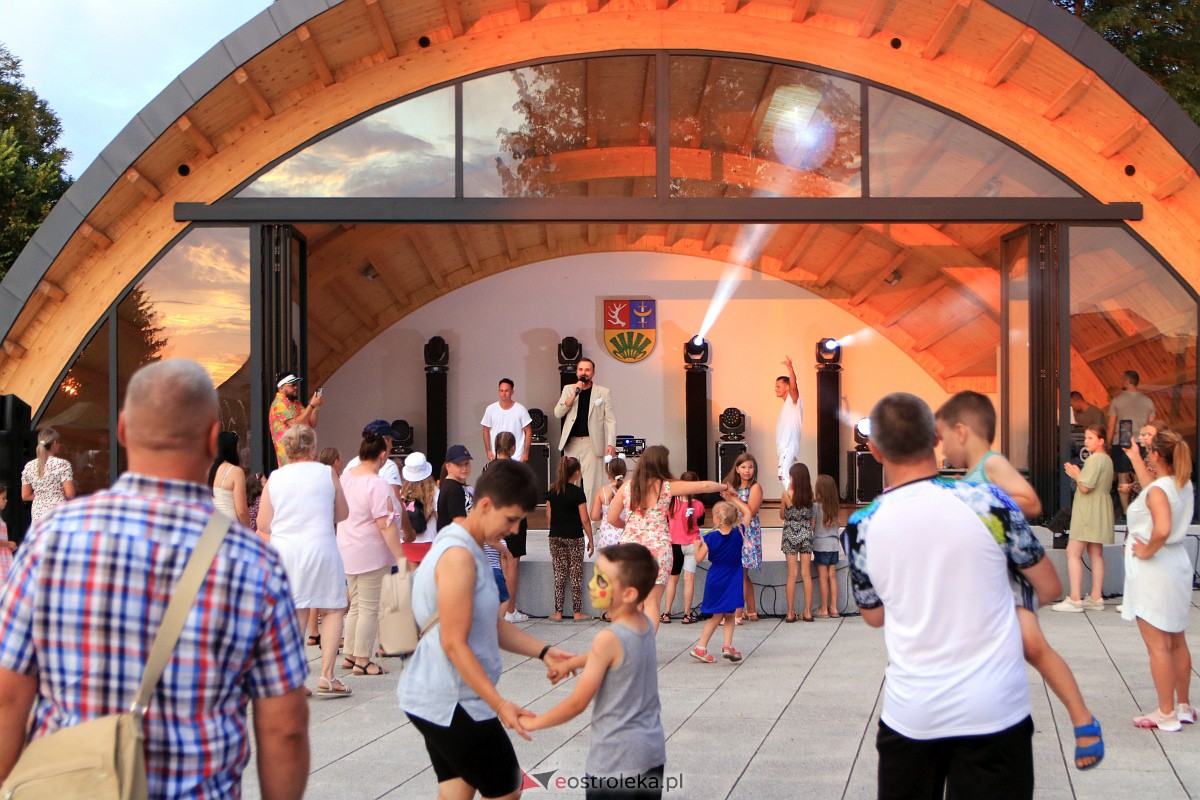 Muzyczne wydarzenie na letniej scenie w Amfiteatrze w Troszynie [16.07.2023] - zdjęcie #62 - eOstroleka.pl