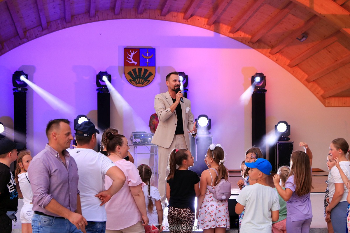 Muzyczne wydarzenie na letniej scenie w Amfiteatrze w Troszynie [16.07.2023] - zdjęcie #67 - eOstroleka.pl