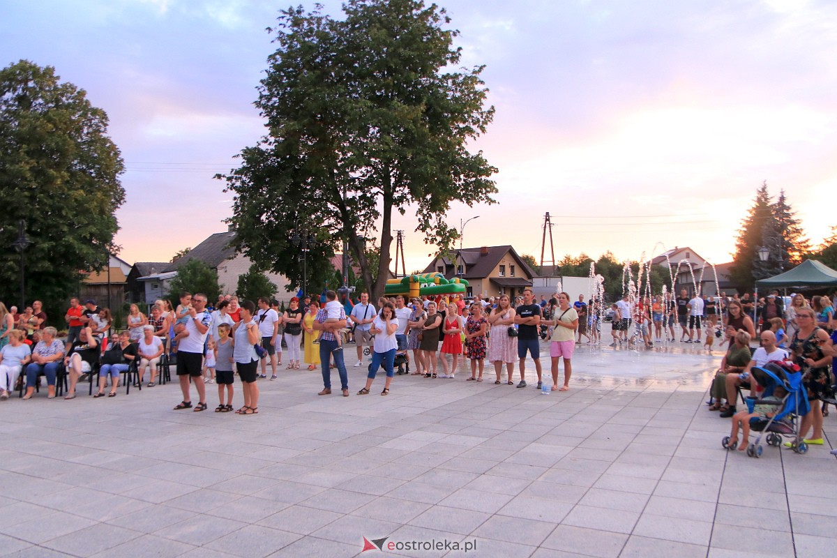 Muzyczne wydarzenie na letniej scenie w Amfiteatrze w Troszynie [16.07.2023] - zdjęcie #74 - eOstroleka.pl