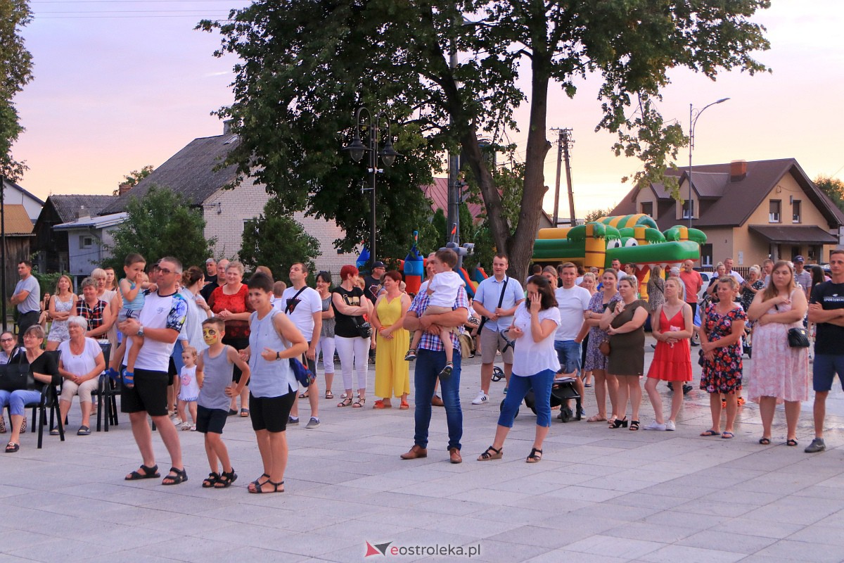 Muzyczne wydarzenie na letniej scenie w Amfiteatrze w Troszynie [16.07.2023] - zdjęcie #75 - eOstroleka.pl