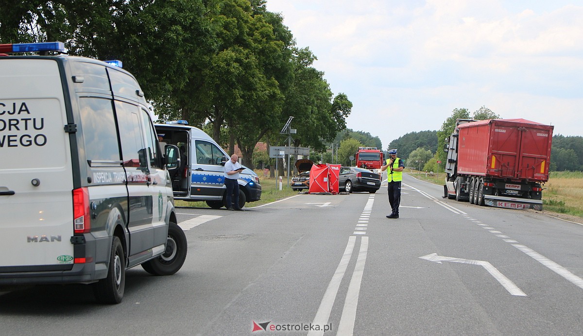 Śmiertelny wypadek w Ponikwi Dużej [17.07.2023] - zdjęcie #10 - eOstroleka.pl