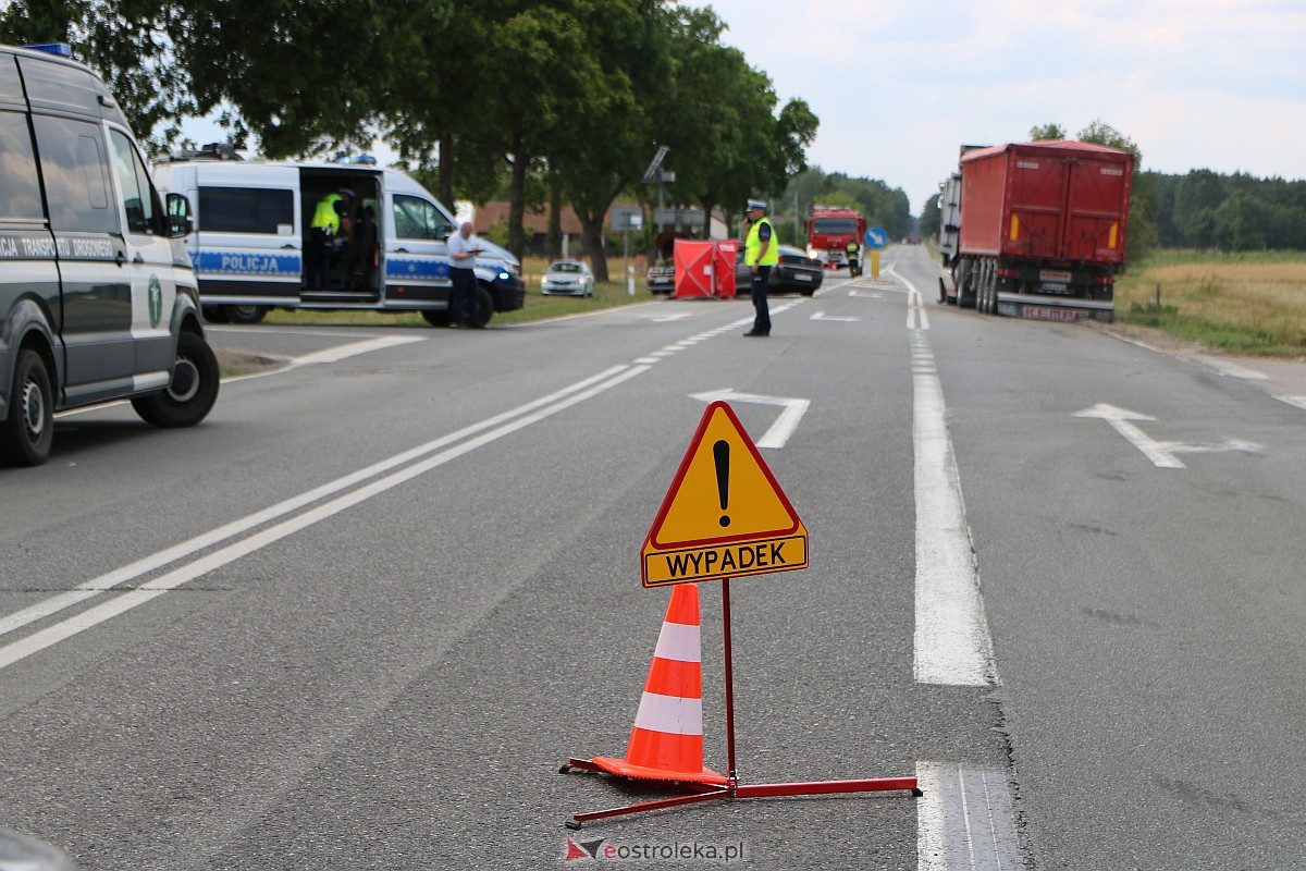 Śmiertelny wypadek w Ponikwi Dużej [17.07.2023] - zdjęcie #8 - eOstroleka.pl