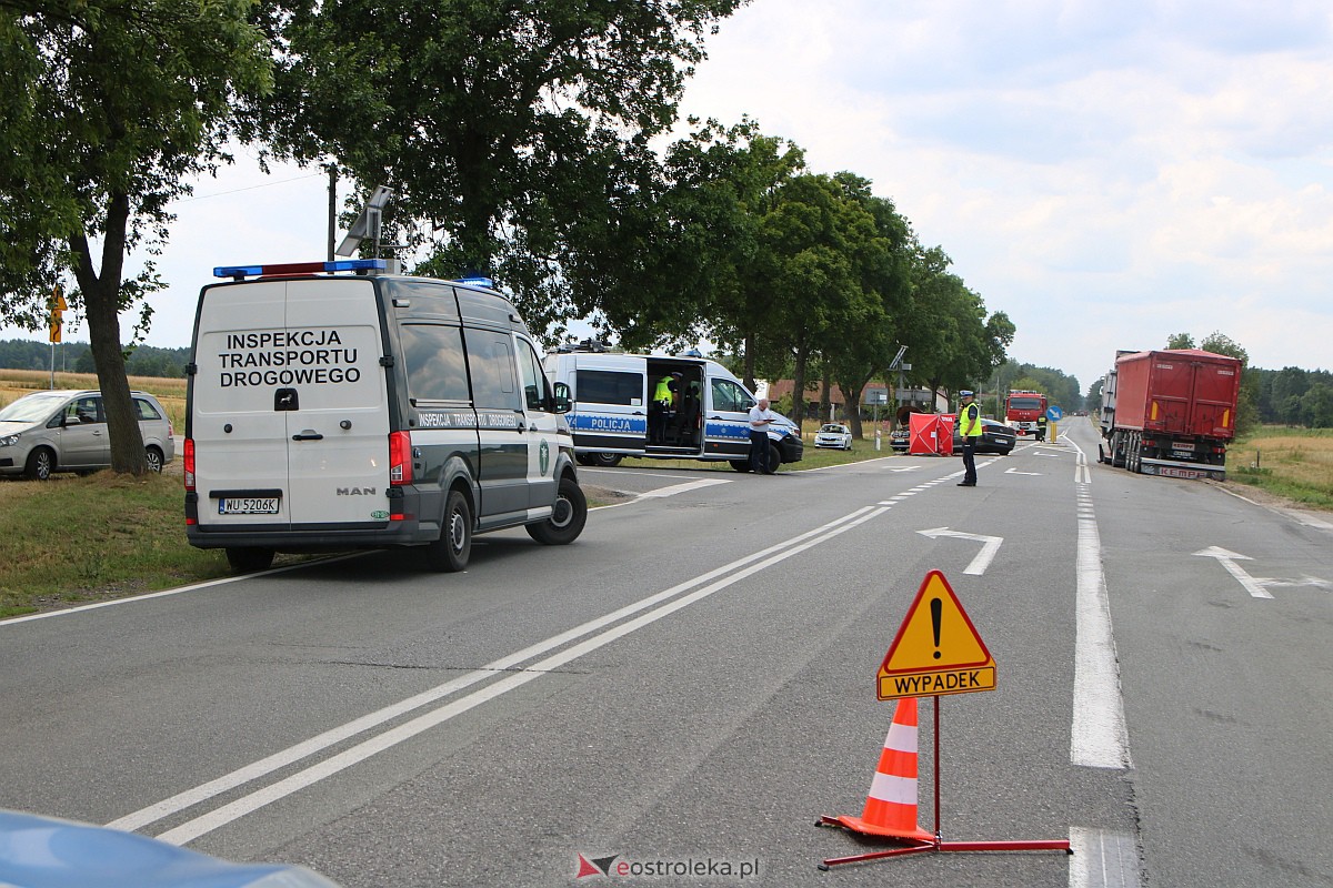 Śmiertelny wypadek w Ponikwi Dużej [17.07.2023] - zdjęcie #15 - eOstroleka.pl