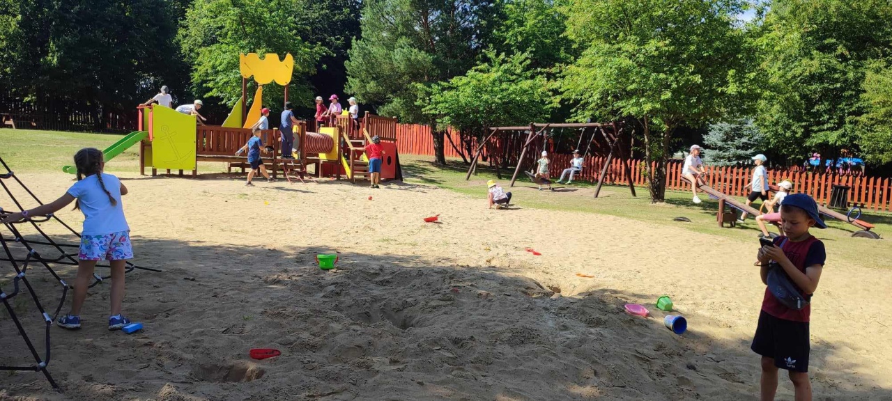 Półkolonie z Klubem Lokator. Nie ma czasu na nudę! [18.07.2023] - zdjęcie #32 - eOstroleka.pl