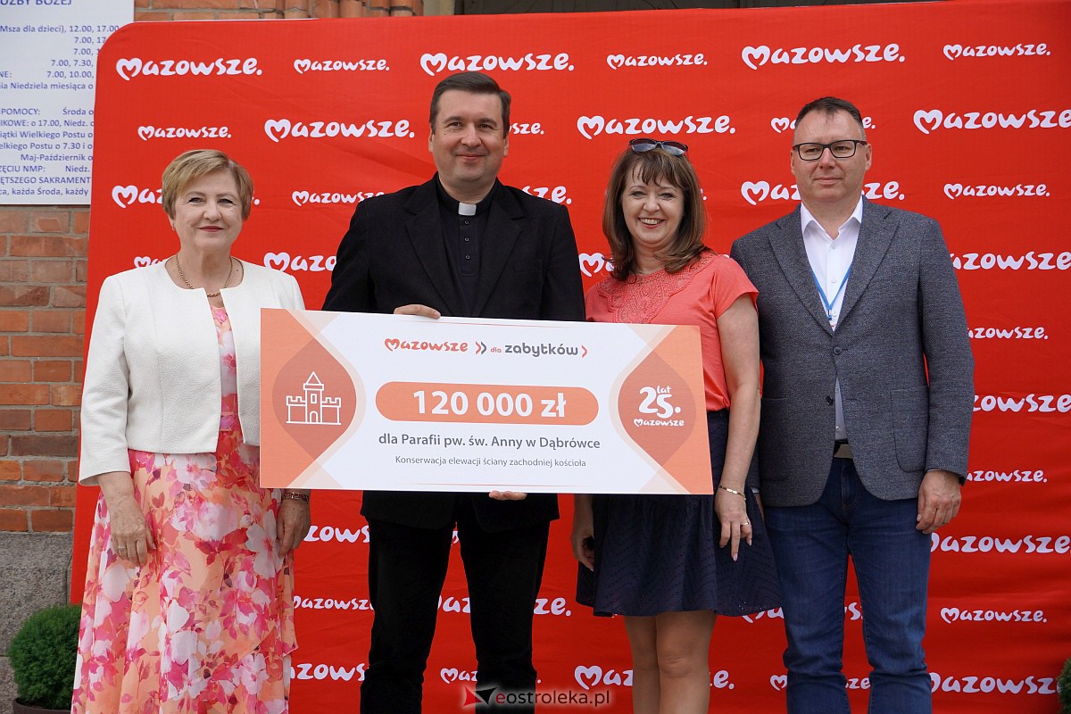 Zabytki z subregionu ostrołęckiego ze wsparciem sejmiku Mazowsza. Wręczenie promes w Ostrołęce [19.07.2023] - zdjęcie #14 - eOstroleka.pl