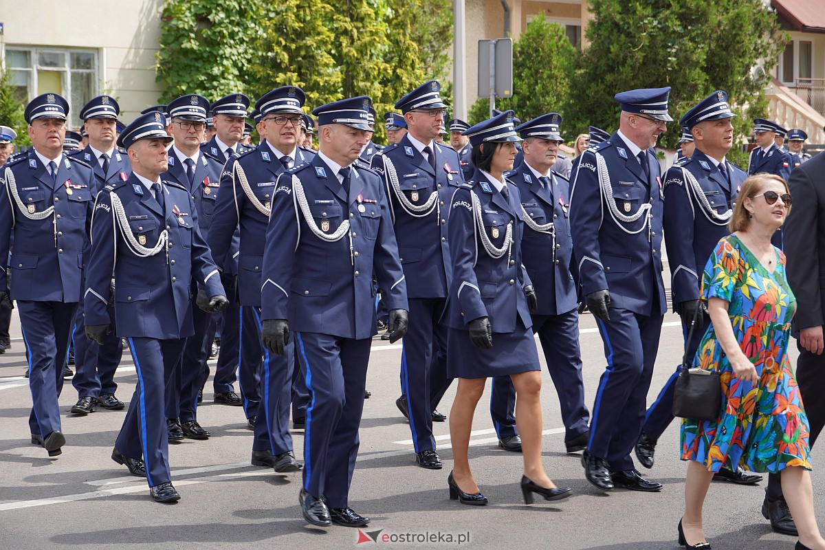 Święto Policji w Ostrołęce. Wręczono awanse i odznaczenia [20.07.2023] - zdjęcie #121 - eOstroleka.pl