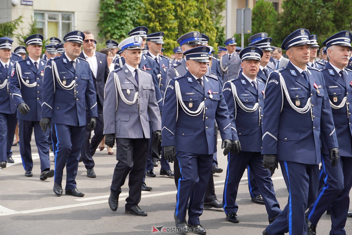 Święto Policji w Ostrołęce. Wręczono awanse i odznaczenia [20.07.2023] - zdjęcie #119 - eOstroleka.pl