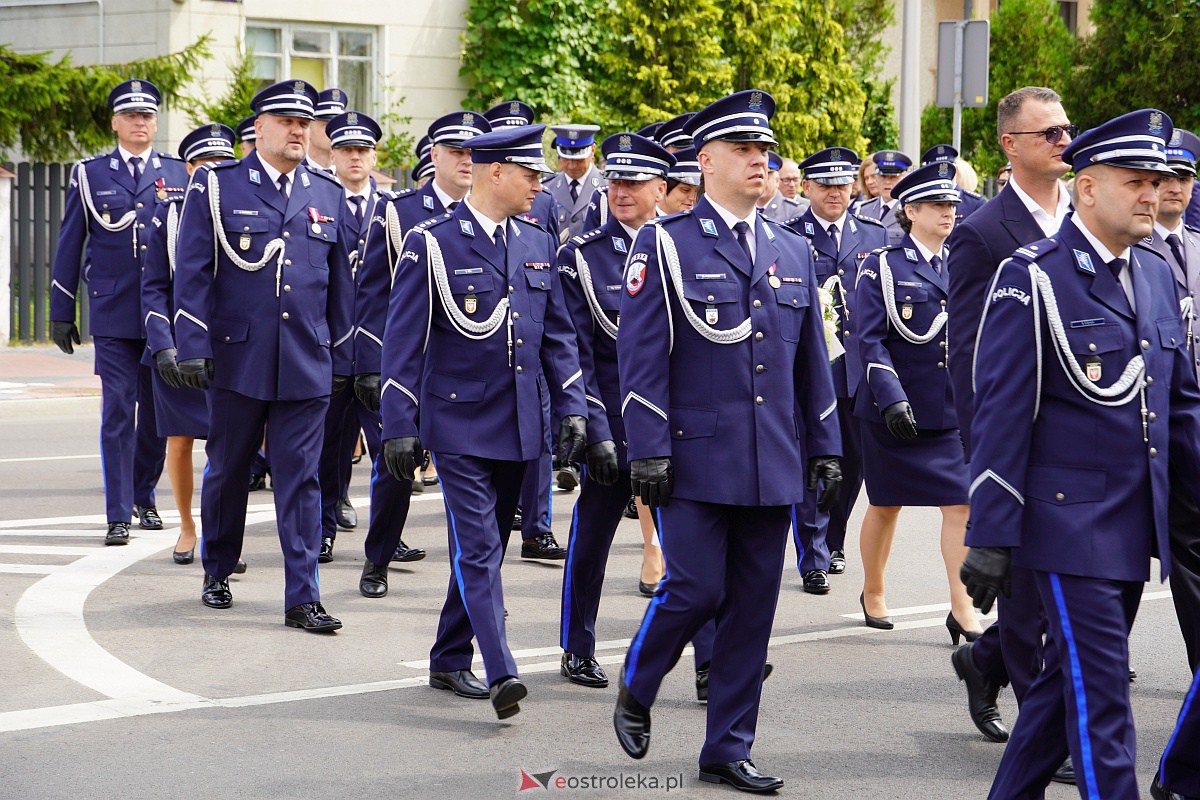Święto Policji w Ostrołęce. Wręczono awanse i odznaczenia [20.07.2023] - zdjęcie #117 - eOstroleka.pl