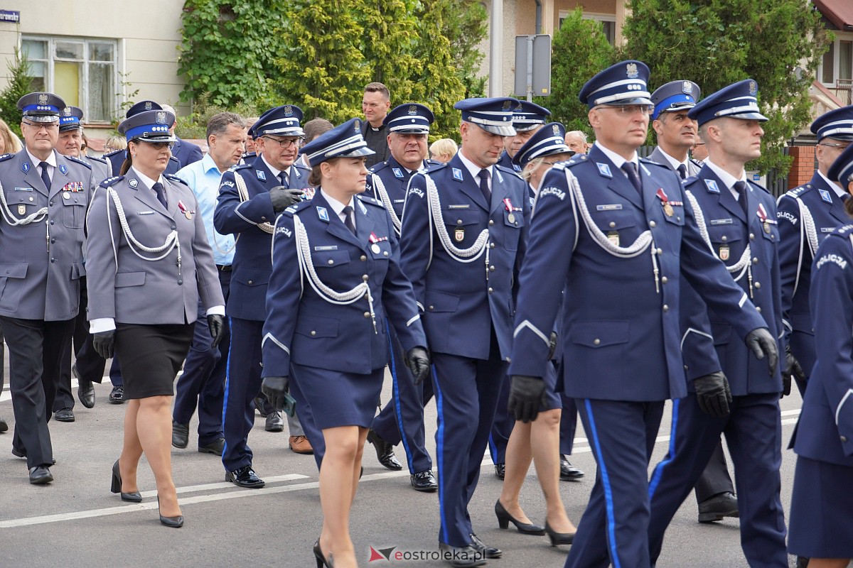 Święto Policji w Ostrołęce. Wręczono awanse i odznaczenia [20.07.2023] - zdjęcie #114 - eOstroleka.pl