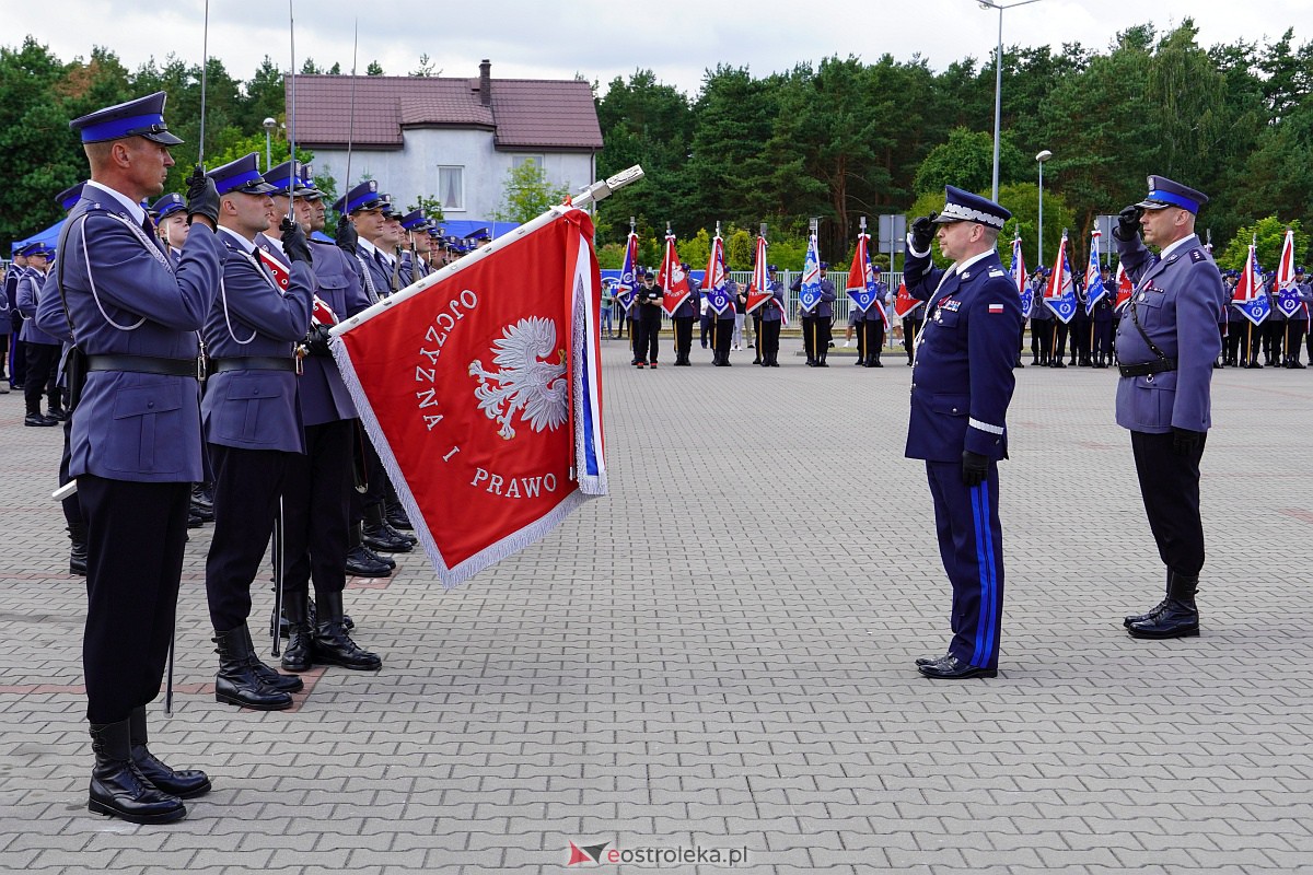 Święto Policji w Ostrołęce. Wręczono awanse i odznaczenia [20.07.2023] - zdjęcie #99 - eOstroleka.pl