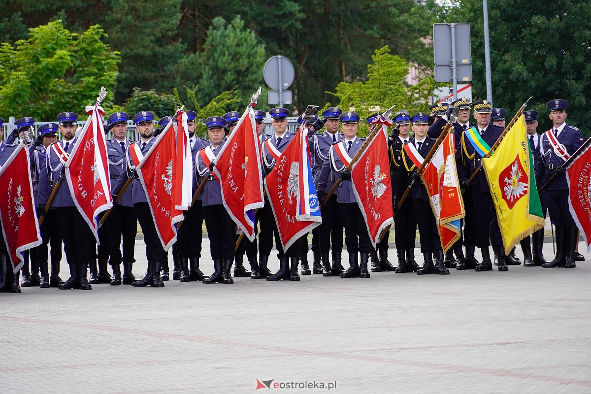 Święto Policji w Ostrołęce. Wręczono awanse i odznaczenia [20.07.2023] - zdjęcie #87 - eOstroleka.pl